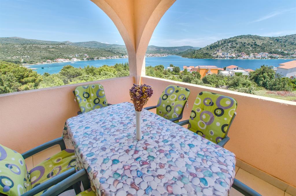 Apartment Mujan Podglavica ภายนอก รูปภาพ