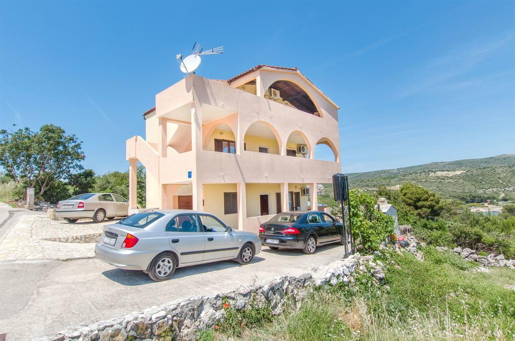 Apartment Mujan Podglavica ภายนอก รูปภาพ